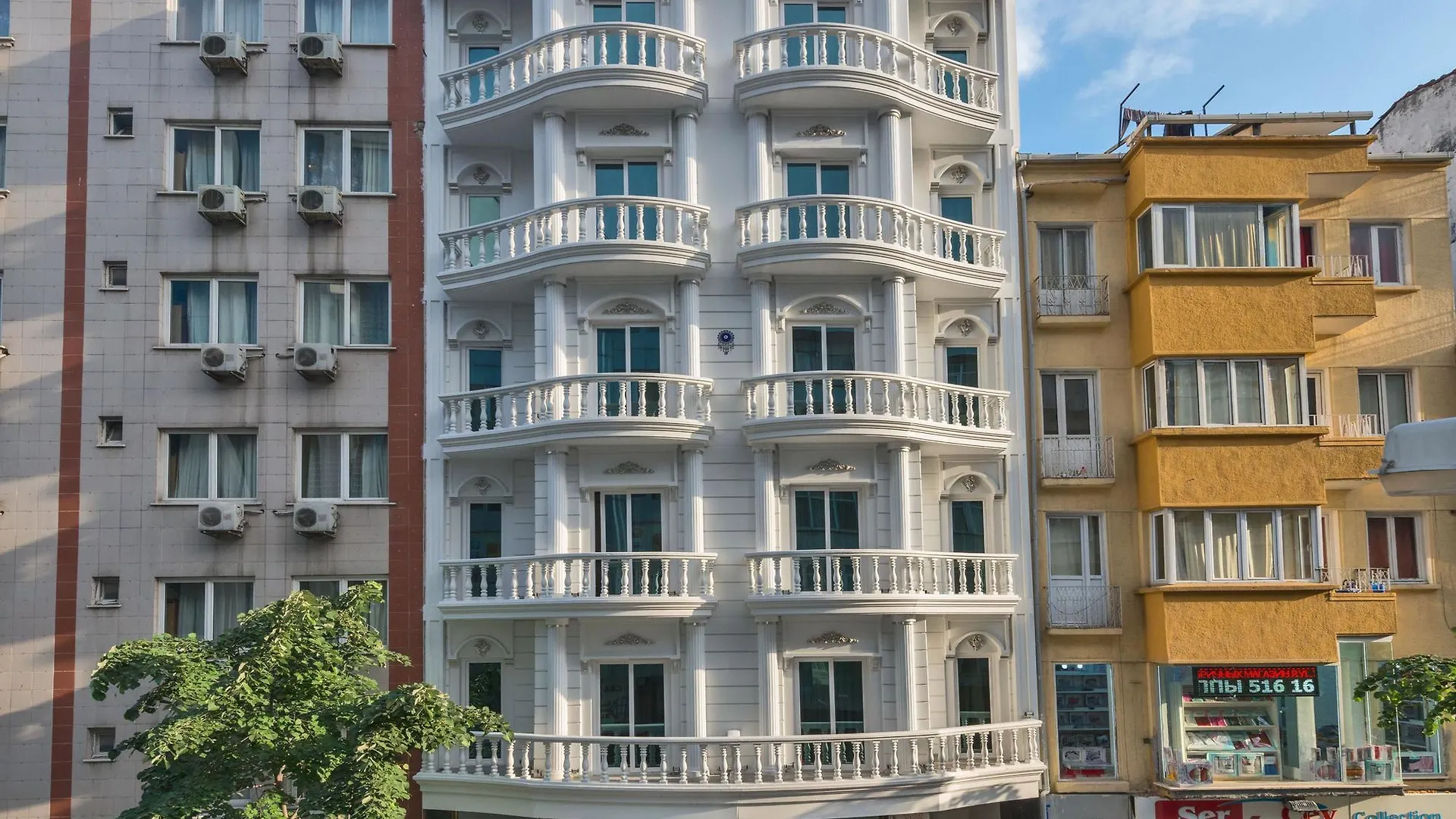 Darkmen Hotel 2 Istanbul