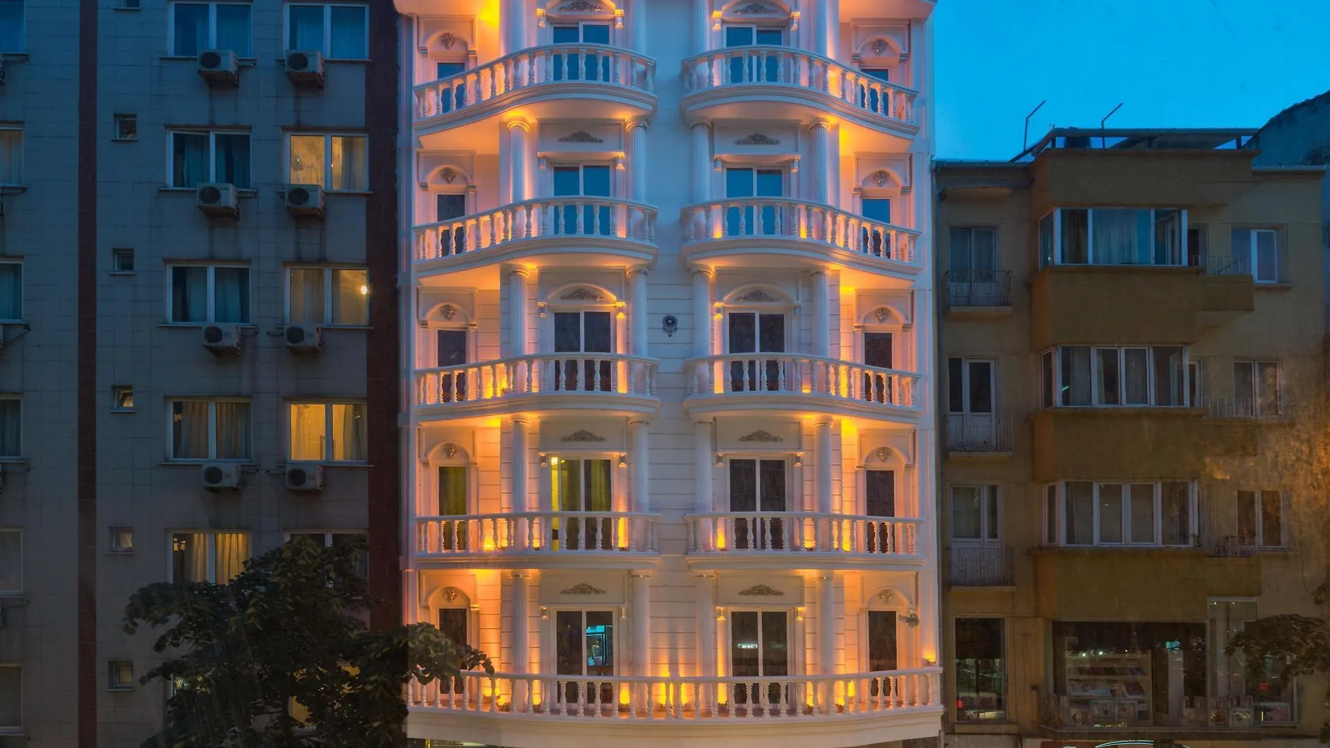 Darkmen Hotel 2 Istanbul