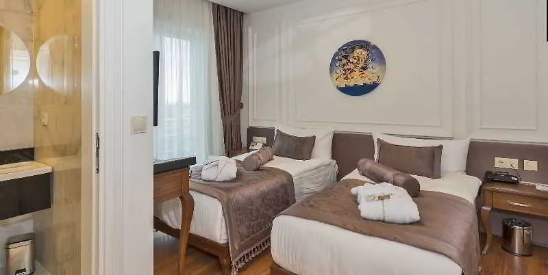 Darkmen Hotel 2 Istanboel
