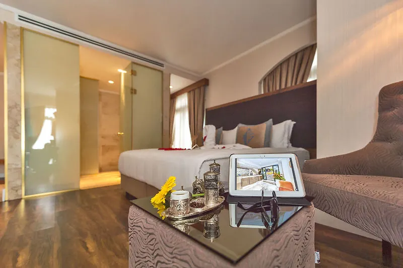 Darkmen Hotel 2 Istanboel