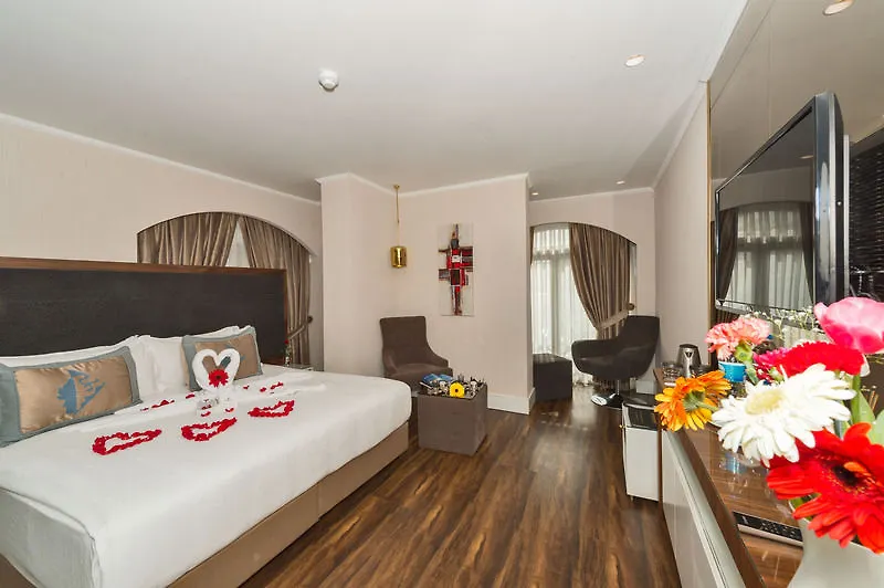 Darkmen Hotel 2 Istanboel