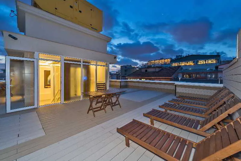 Darkmen Hotel 2 Istanboel